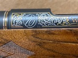 FREE SAFARI - NEW WEATHERBY MARK V WYOMING GOLD COMMEMORATIVE LIMITED EDITION RIFLE NO. 70 OF 200 W/ LEATHER CASE - 18 of 25