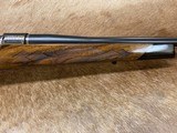 FREE SAFARI - NEW WEATHERBY MARK V WYOMING GOLD COMMEMORATIVE LIMITED EDITION RIFLE NO. 70 OF 200 W/ LEATHER CASE - 8 of 25