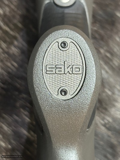 FREE SAFARI, NEW SAKO 85 FINNLIGHT II 300 WIN MAG 24