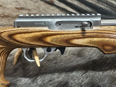 NEW VOLQUARTSEN LIGHTWEIGHT 17 HMR RIFLE, BROWN LAMINATE THUMBHOLE STOCK VCL-HMR-B-LTH - LAYAWAY AVAILABLE