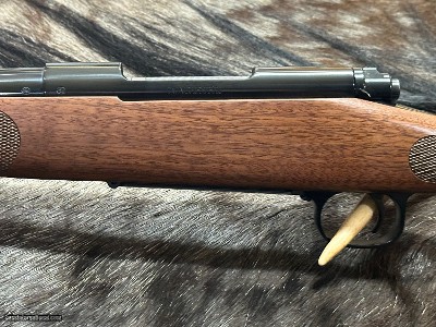 FREE SAFARI, NEW WINCHESTER MODEL 70 FEATHERWEIGHT 300 WSM (WIN SHORT MAG) 24