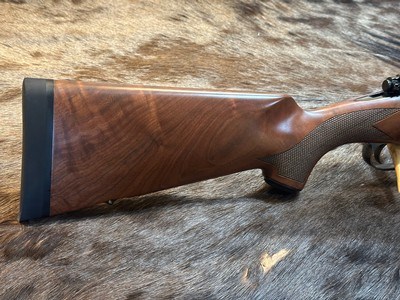 NEW WINCHESTER MODEL 70 SUPER GRADE 300 WIN MAG 26