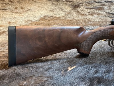 NEW WINCHESTER MODEL 70 SUPER GRADE 300 WIN MAG 26