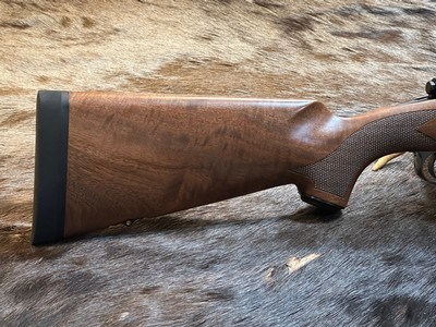 NEW WINCHESTER MODEL 70 SUPER GRADE 300 WIN MAG 26