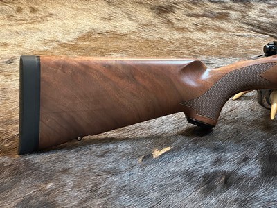 NEW WINCHESTER MODEL 70 SUPER GRADE 300 WIN MAG 26