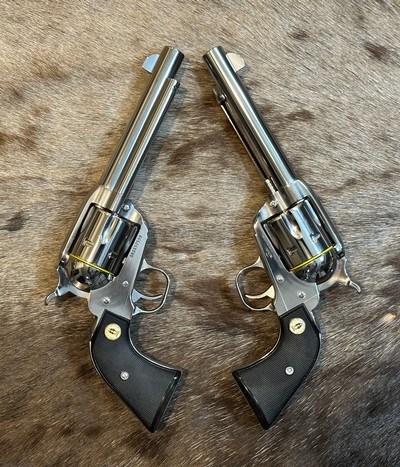 NEW RUGER SASS VAQUERO 45 COLT 5.5