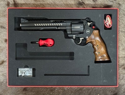 NEW NIGHTHAWK CUSTOM KORTH HUNTER 6-SHOT 44 REMINGTON MAGNUM 7.5