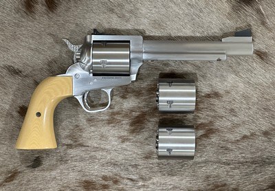NEW FREEDOM ARMS MODEL 83 PREMIER GRADE 454 CASULL 45 COLT 45 ACP 6