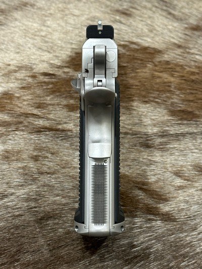 NEW NIGHTHAWK CUSTOM ENVOY AMBASSADOR SERIES GOV'T 1911 9MM LUGER SINGLE STACKW/ UPGRADES - LAYAWAY AVAILABLE - Image 14 of 25
