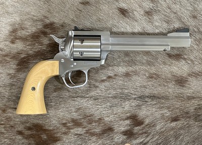 NEW FREEDOM ARMS MODEL 97 PREMIER GRADE 22LR 5.5