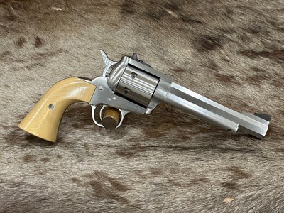 NEW FREEDOM ARMS MODEL 97 PREMIER GRADE 22LR 5.5