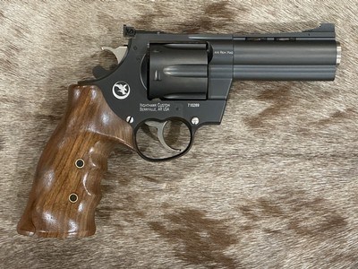 NEW KORTH MONGOOSE 44 REMINGTON MAGNUM 4