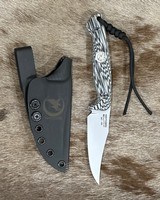 NEW NIGHTHAWK CUSTOM ROCK RIVER IRON WORKS JOURNEYMAN LIMITED EDITION KNIFE - Image 11 of 18