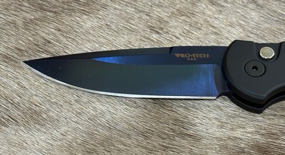NEW NIGHTHAWK CUSTOM PROTECH TR3 DOUBLE STACK AUTOMATIC KNIFE SAPPHIRE BLUE - Image 6 of 20