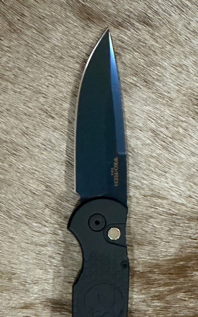 NEW NIGHTHAWK CUSTOM PROTECH TR3 DOUBLE STACK AUTOMATIC KNIFE SAPPHIRE BLUE - Image 12 of 20