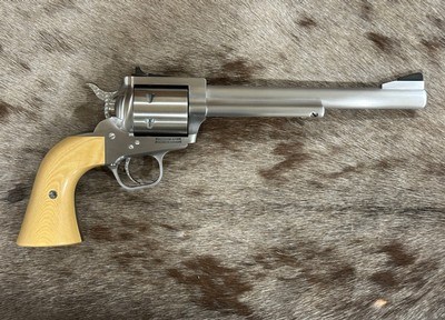 NEW FREEDOM ARMS MODEL 97 PREMIER GRADE 17HMR 7.5