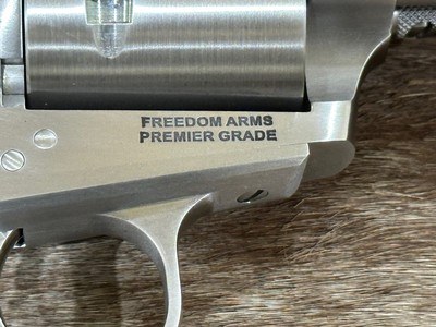 NEW FREEDOM ARMS MODEL 97 PREMIER GRADE 17HMR 7.5
