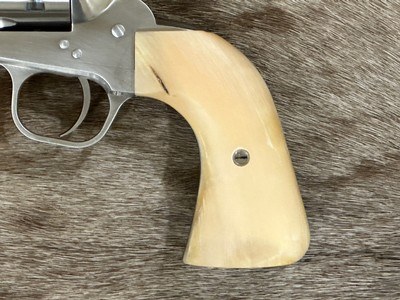 NEW CUSTOM FREEDOM ARMS MODEL 97 PREMIER GRADE 357 MAGNUM W/ DALL SHEEP HORN GRIPS - LAYAWAY AVAILABLE - Image 8 of 24