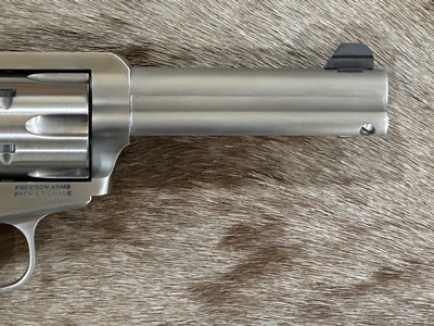 NEW CUSTOM FREEDOM ARMS MODEL 97 PREMIER GRADE 357 MAGNUM W/ DALL SHEEP HORN GRIPS - LAYAWAY AVAILABLE - Image 5 of 24