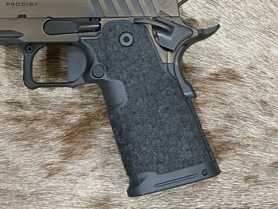 NEW NIGHTHAWK CUSTOM SHOP SPRINGFIELD COMMANDER 4.25