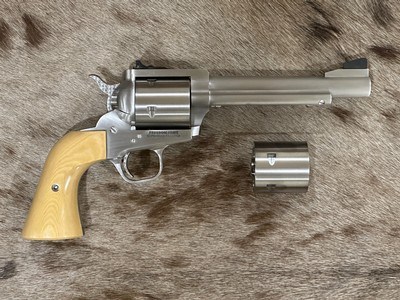 NEW FREEDOM ARMS MODEL 83 PREMIER GRADE 454 CASULL AND 45 COLT 6