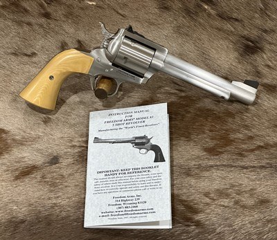 NEW FREEDOM ARMS MODEL 83 PREMIER GRADE 454 CASULL AND 45 COLT 6