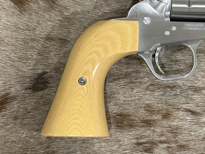 NEW FREEDOM ARMS MODEL 83 PREMIER GRADE 44 REMINGTON MAGNUM 6