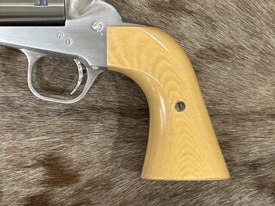 NEW FREEDOM ARMS MODEL 83 PREMIER GRADE 44 REMINGTON MAGNUM 6