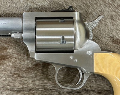 NEW FREEDOM ARMS MODEL 83 PREMIER GRADE 44 REMINGTON MAGNUM 6