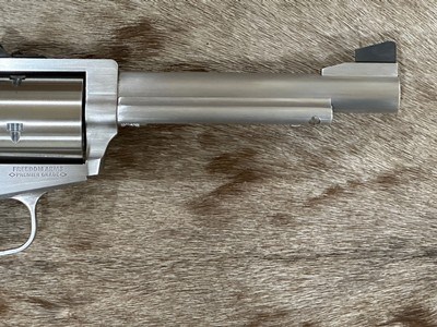 NEW FREEDOM ARMS MODEL 83 PREMIER GRADE 44 REMINGTON MAGNUM 6