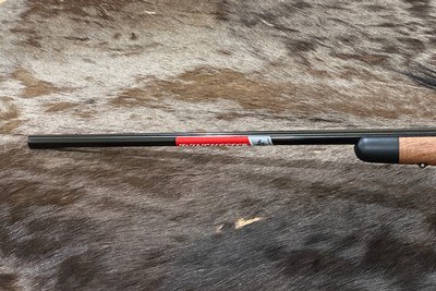 NEW WINCHESTER MODEL 70 SUPER GRADE 7mm REMINGTON MAGNUM 26