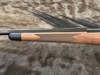 NEW WINCHESTER MODEL 70 SUPER GRADE 7mm REMINGTON MAGNUM 26