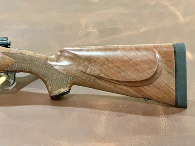 NEW WINCHESTER MODEL 70 SUPER GRADE 7mm REMINGTON MAGNUM 26