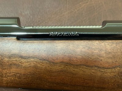 NEW WINCHESTER MODEL 70 SUPER GRADE 7mm REMINGTON MAGNUM 26