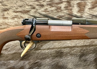 NEW WINCHESTER MODEL 70 SUPER GRADE 308 WIN 22