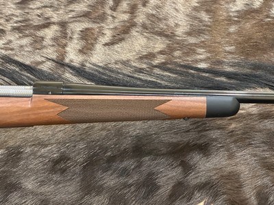 NEW WINCHESTER MODEL 70 SUPER GRADE 30-06 SPFLD 24