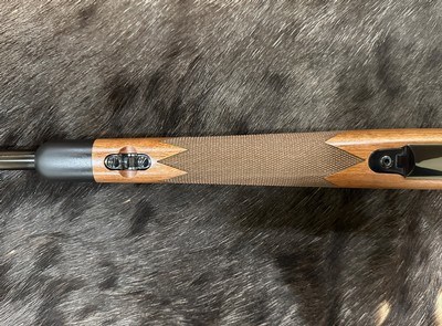 NEW WINCHESTER MODEL 70 SUPER GRADE 30-06 SPFLD 24