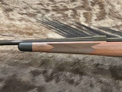 NEW WINCHESTER MODEL 70 SUPER GRADE 300 WSM 24
