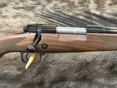 NEW WINCHESTER MODEL 70 SUPER GRADE 300 WSM 24