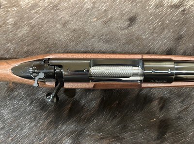 NEW WINCHESTER MODEL 70 SUPER GRADE 300 WSM 24