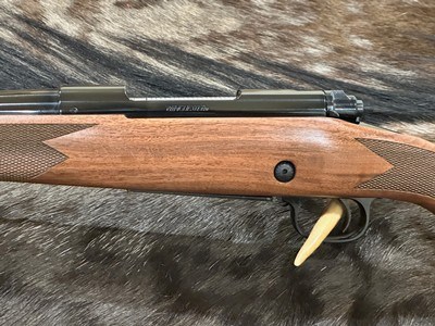 NEW WINCHESTER MODEL 70 SUPER GRADE 300 WSM 24