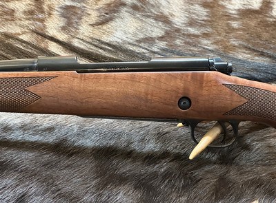 NEW WINCHESTER MODEL 70 SUPER GRADE 300 WIN MAG 26