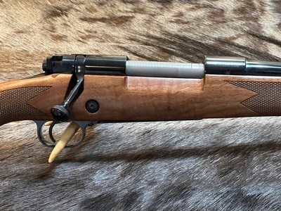 NEW WINCHESTER MODEL 70 SUPER GRADE 300 WIN MAG 26