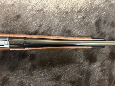 NEW WINCHESTER MODEL 70 SUPER GRADE 300 WIN MAG 26