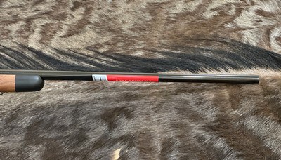 NEW WINCHESTER MODEL 70 SUPER GRADE 300 WIN MAG 26