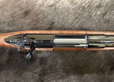 NEW WINCHESTER MODEL 70 SUPER GRADE 300 WIN MAG 26
