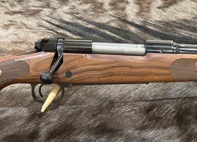 NEW WINCHESTER MODEL 70 FEATHERWEIGHT 25-06 REMINGTON 22