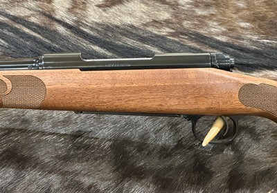 NEW WINCHESTER MODEL 70 FEATHERWEIGHT 25-06 REMINGTON 22