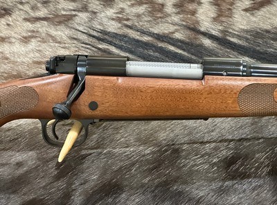NEW WINCHESTER MODEL 70 FEATHERWEIGHT 25-06 REMINGTON 22