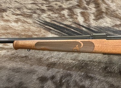 NEW WINCHESTER MODEL 70 FEATHERWEIGHT 25-06 REMINGTON 22